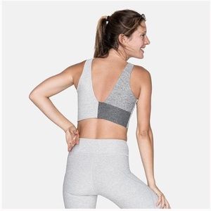Outdoor Voices Venus Crop Sports Bra Gray - size Small